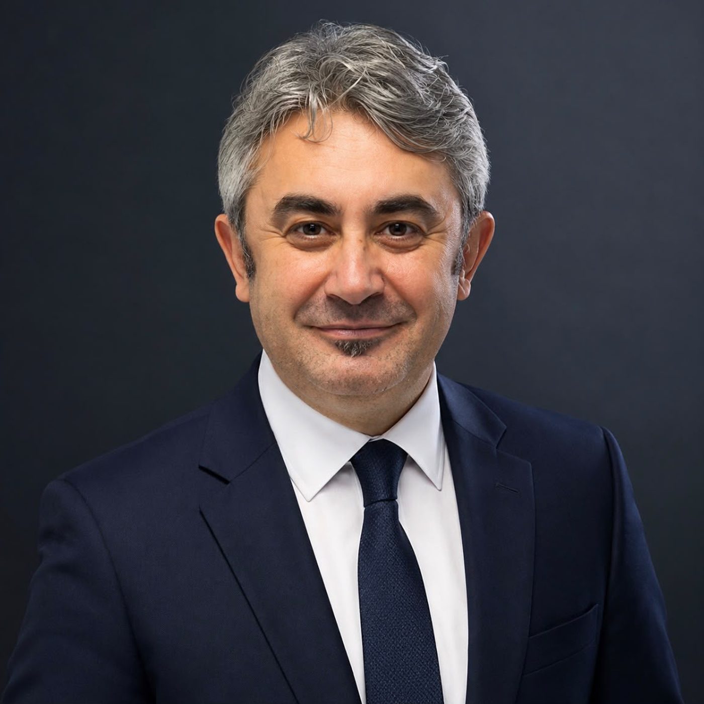 Murat Babayiğit, fizik öğretmeni